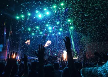 Eventos e Festivais: Impulsionando a Economia e a Cultura Brasileira